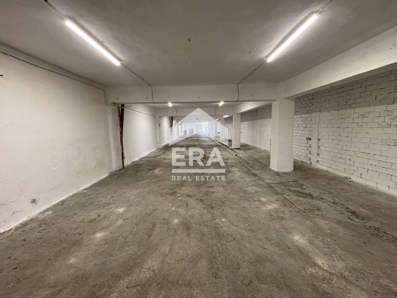 K pronájmu  Úložný prostor Varna , Mladost 1 , 325 m2 | 34528049 - obraz [4]