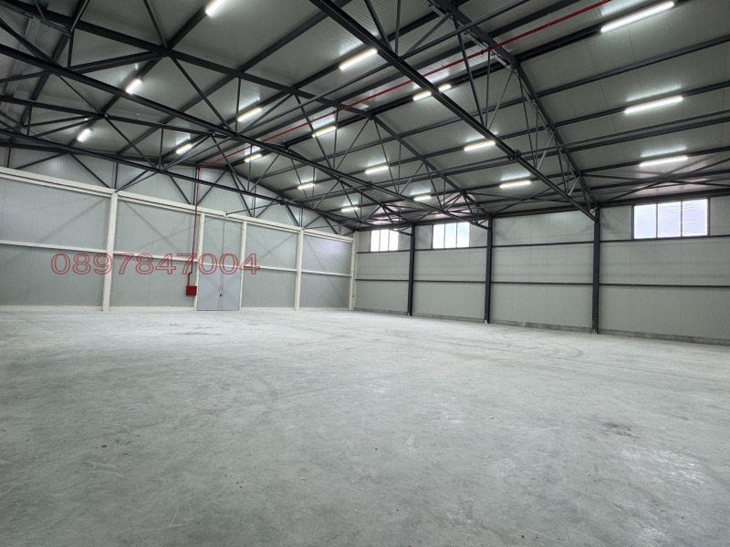 Дава под наем СКЛАД, гр. Варна, с. Тополи