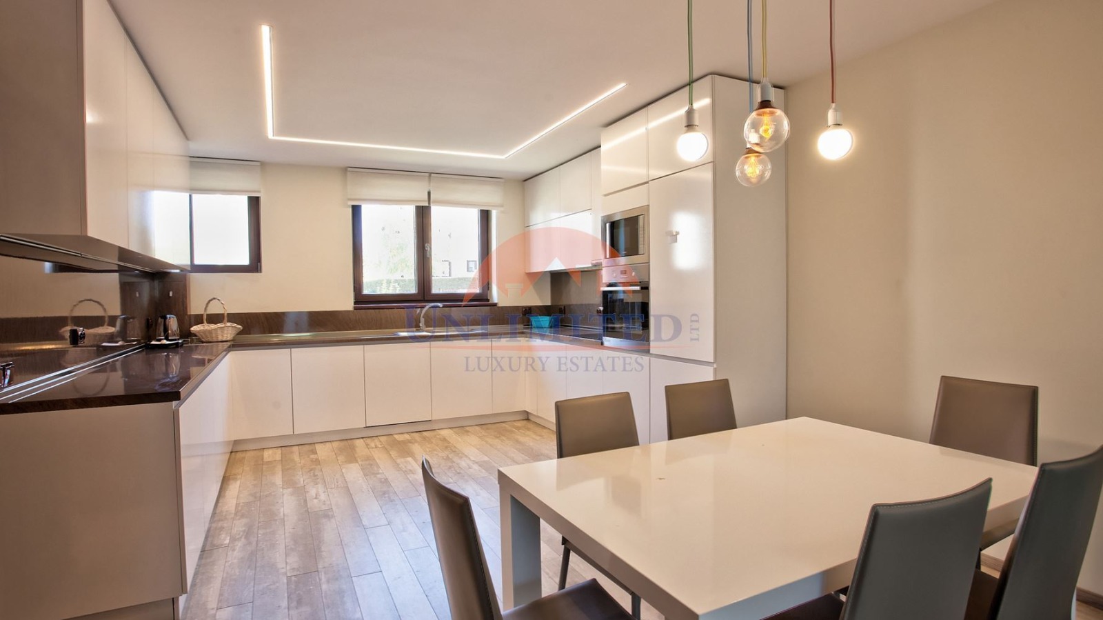 Дава под наем КЪЩА, гр. София, с. Панчарево, снимка 2 - Къщи - 53834569