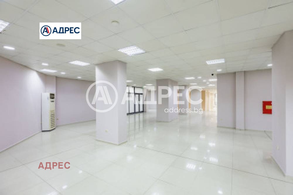 Дава под наем МАГАЗИН, гр. Варна, Кайсиева градина, снимка 3 - Магазини - 53900115