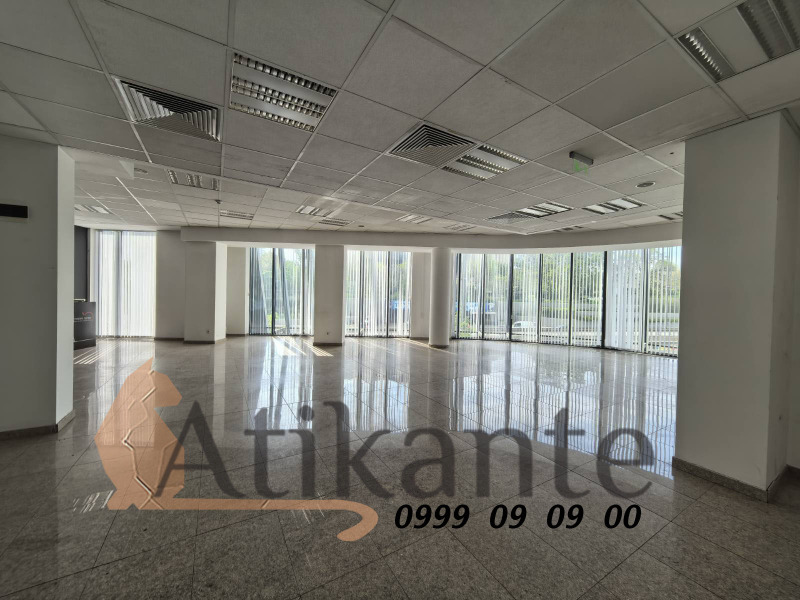 Дава под Наем МАГАЗИН в град София, Център - 160 кв.м / 2 200 € » 4 302.83 лв., АТИКАНТЕ ЕСТЕЙТС