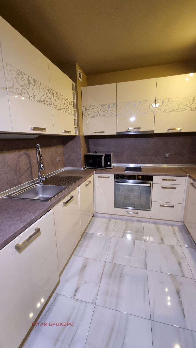 Kiralık  2 yatak odası Sofia , Centar , 130 metrekare | 46698329 - görüntü [2]