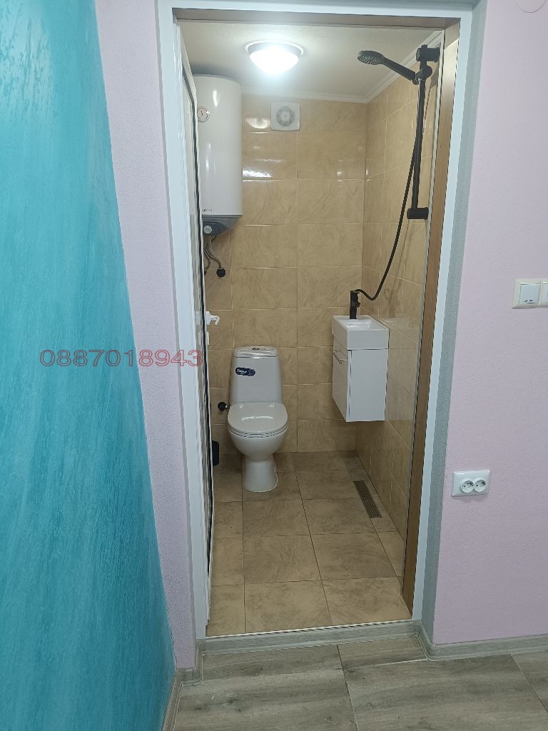 Дава под наем ОФИС, гр. Карлово, област Пловдив, снимка 5 - Офиси - 52786059