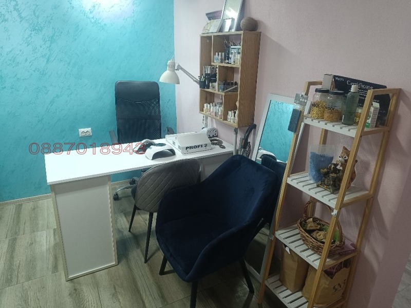 Дава под наем ОФИС, гр. Карлово, област Пловдив, снимка 11 - Офиси - 52786059