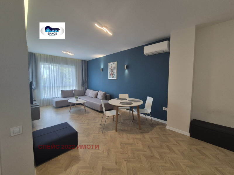 K pronájmu  1 ložnice Plovdiv , Centar , 72 m2 | 39383380