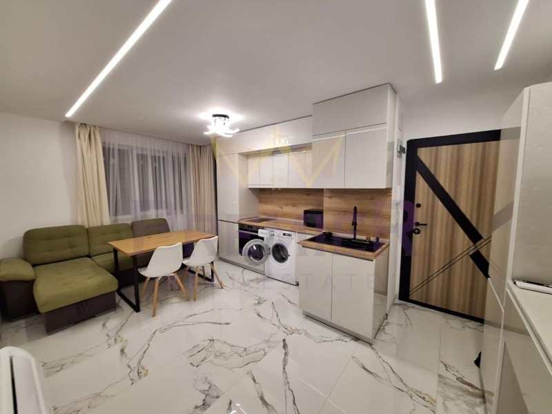 Под наем 2-СТАЕН, град Варна, Възраждане 3 • 563 € / 1101.13 лв. • 32407022 1