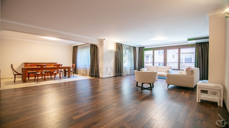 Дава под наем 4-СТАЕН, гр. София, Център, снимка 3 - Апартаменти - 52748521