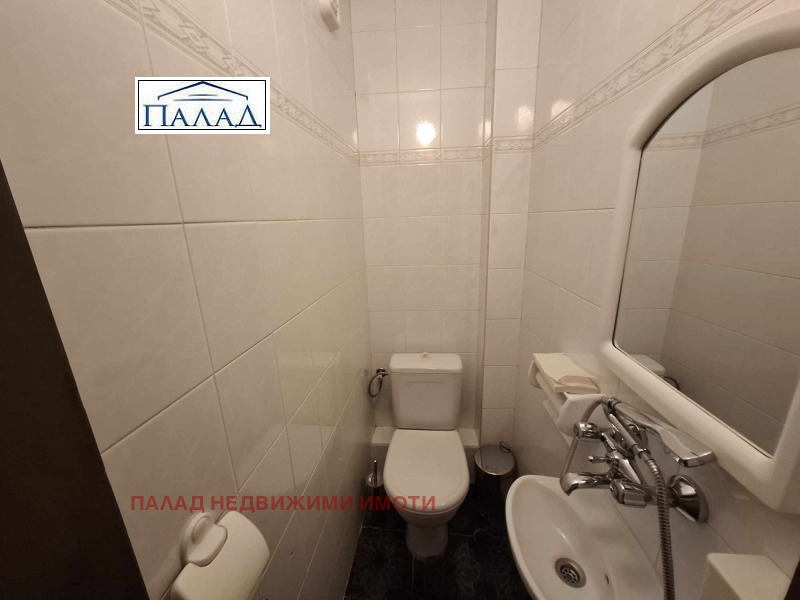 Kiadó  Hivatal Varna , Ljatno kino Trakija , 65 négyzetméter | 58659837 - kép [12]