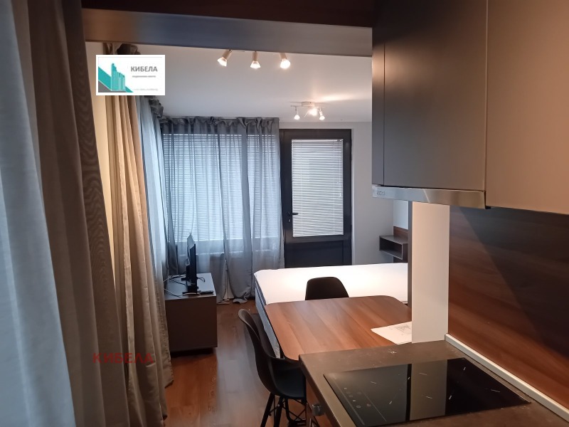 Дава под нем  1-стаен, град София, Студентски град •  450 EUR • ID 41732351 — holmes.bg - [1] 