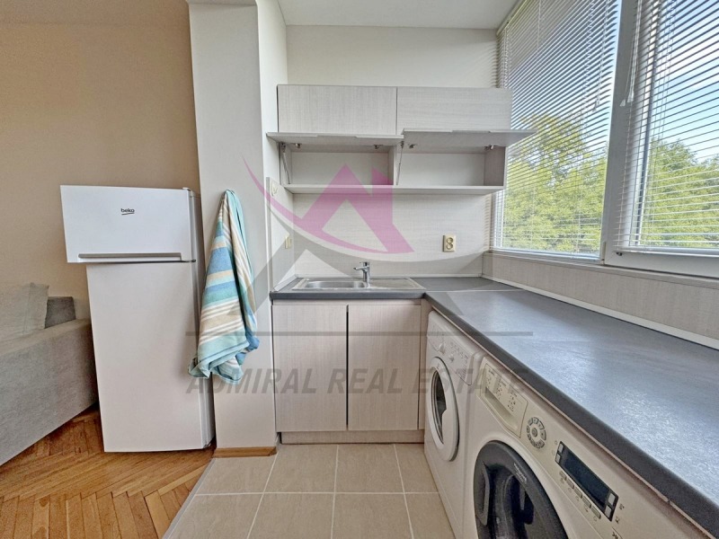 Издаје се  2 спаваће собе Варна , Чајка , 60 м2 | 77749408