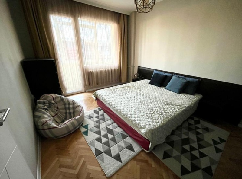 Zu vermieten  1 Schlafzimmer Sofia , Zentar , 70 qm | 79229926 - Bild [17]