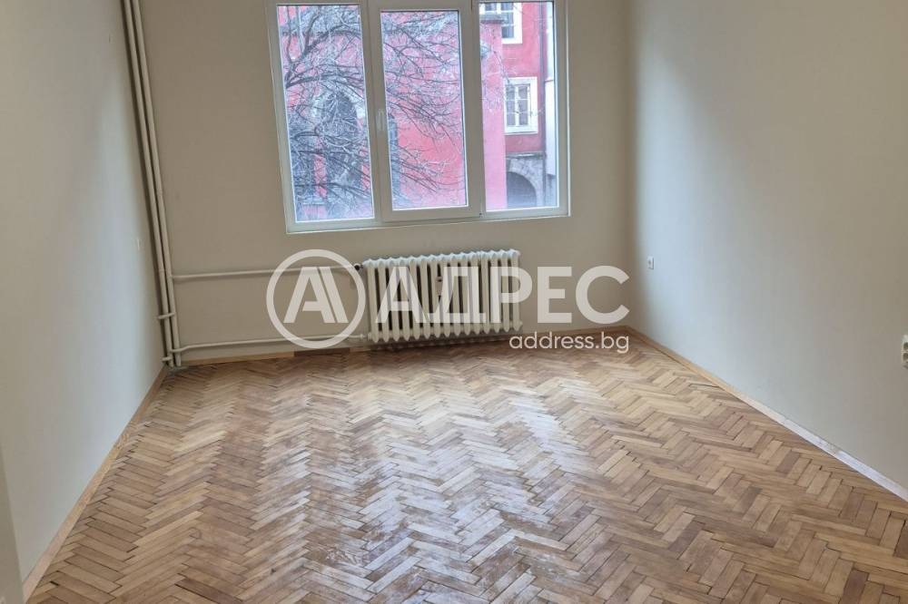 Дава под наем 3-СТАЕН, гр. София, Център, снимка 3 - Апартаменти - 54924503