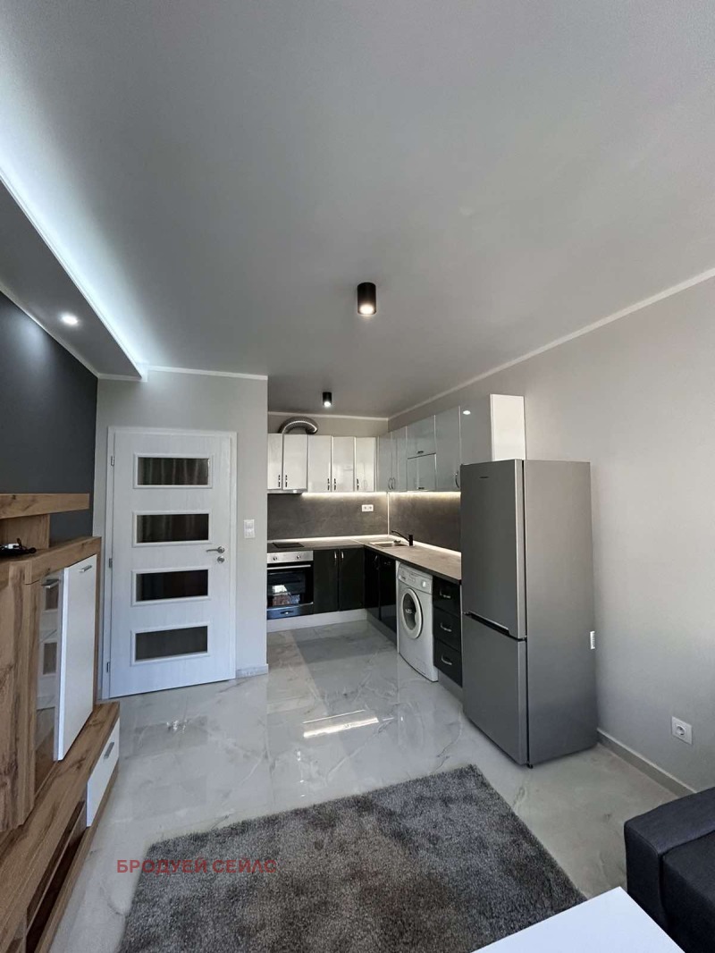 De inchiriat  1 dormitor Sofia , Zona B-19 , 60 mp | 70453529 - imagine [3]
