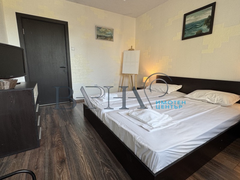 Издаје се  2 спаваће собе Варна , Центар , 80 м2 | 10409442 - слика [8]
