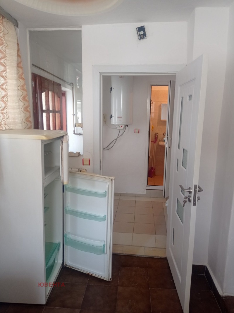 Дава под наем  Къща град Русе , Център , 50 кв.м | 37439421 - изображение [2]