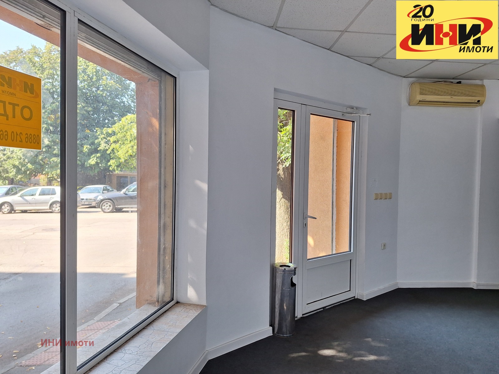 Дава под наем МАГАЗИН, гр. Русе, Център, снимка 2 - Магазини - 53870824