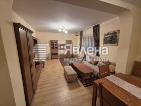 Hus Kostinbrod, region Sofia
