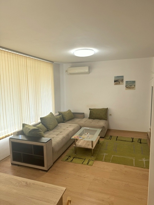 En renta  1 dormitorio Burgas , Izgrev , 90 metros cuadrados | 72204974