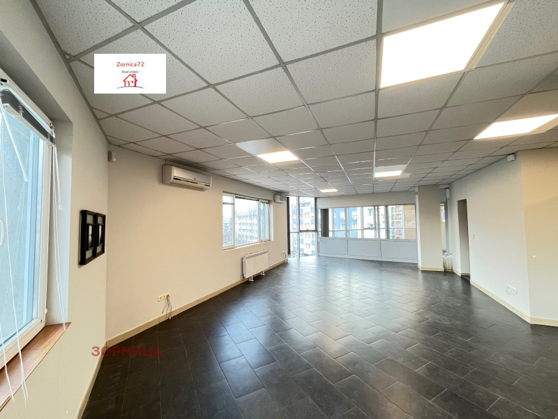 Дава под Наем ОФИС в град София, Студентски град - 170 кв.м / 1 180 € » 2 307.88 лв., ЗОРНИЦА