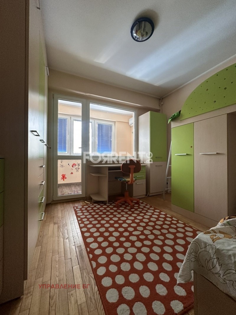 Дава под наем 2-СТАЕН, гр. София, Изгрев, снимка 3 - Апартаменти - 54364596