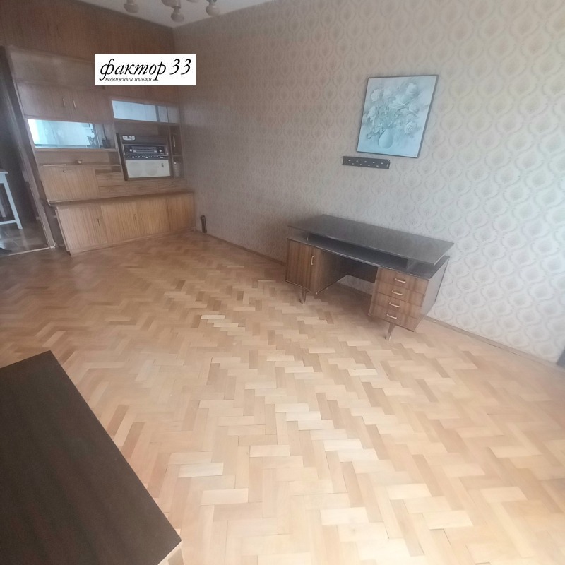 Дава под наем 3-СТАЕН, гр. София, Мусагеница, снимка 10 - Апартаменти - 52885464