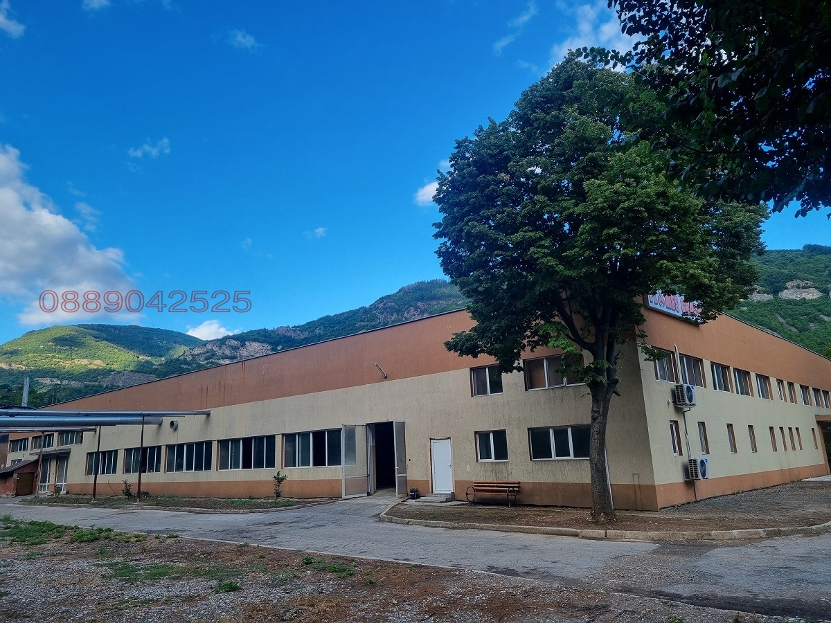 Дава под Наем ПРОМ. ПОМЕЩЕНИЕ | Imot.bg — изображение 4