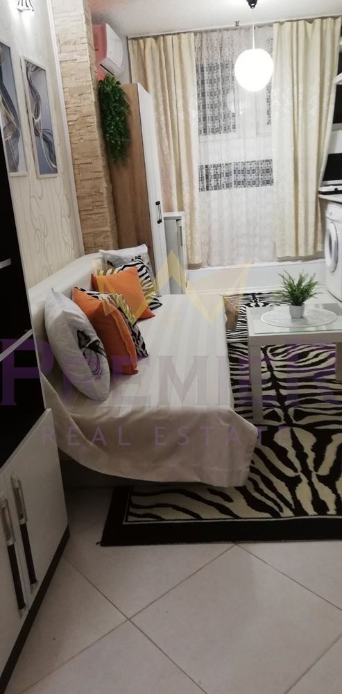 Te huur  Studio Varna , Kolchozen pazar , 25 m² | 66028425 - afbeelding [2]