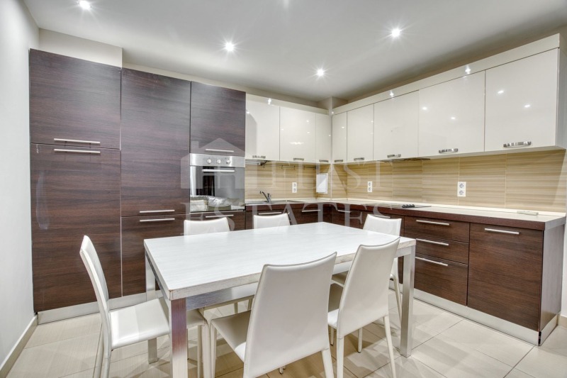 Дава под Наем 3-СТАЕН в град София, Бояна - 169 кв.м / 1 380 € » 2 699.05 лв., КЕЛЪР УИЛЯМС ЦЕНТЪР