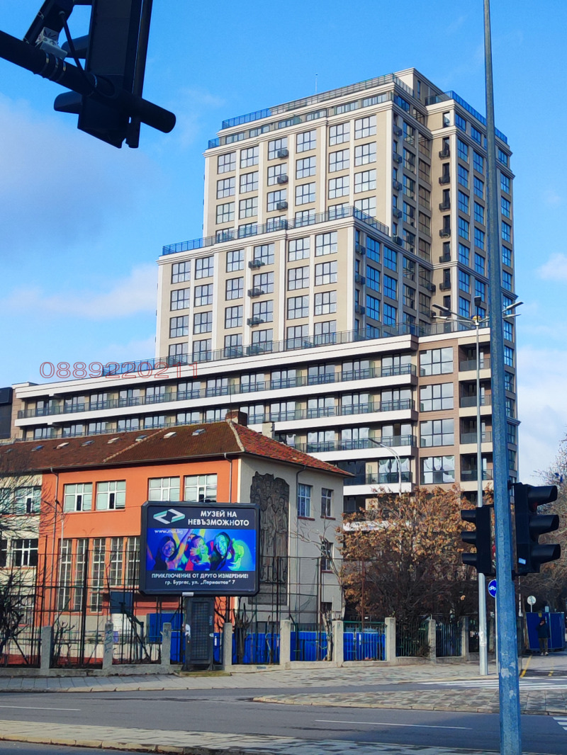 Дава под наем ГАРАЖ, ПАРКОМЯСТО, гр. Бургас, Братя Миладинови, снимка 2 - Гаражи и паркоместа - 52785431