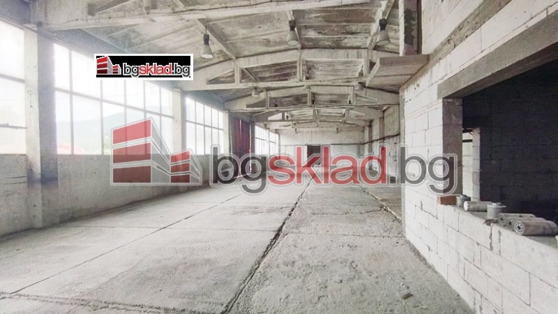 В аренду  Промышленное здание область София , Правец , 960 кв.м | 38204969