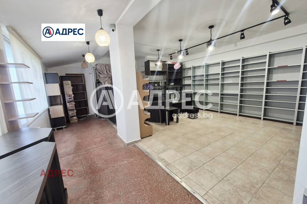 Дава под наем МАГАЗИН, гр. Варна, Левски 1, снимка 2 - Магазини - 53507613