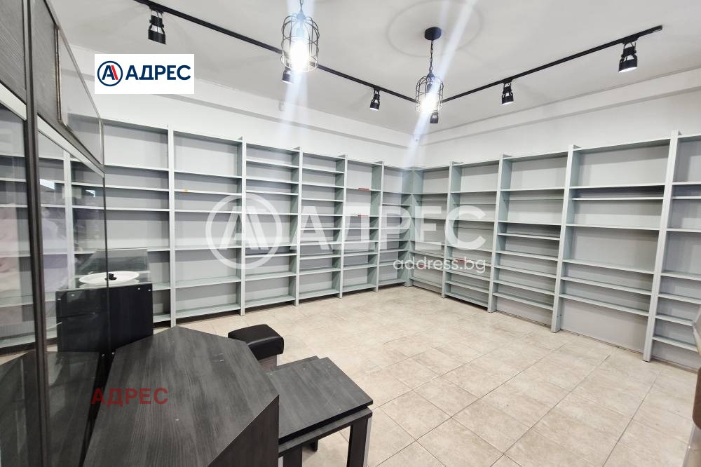 Дава под наем МАГАЗИН, гр. Варна, Левски 1, снимка 2 - Магазини - 53507613
