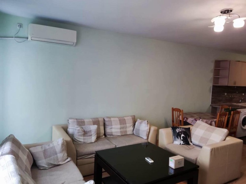 Para alugar  2 quartos Plovdiv , Kiutchuk Parij , 100 m² | 36014848