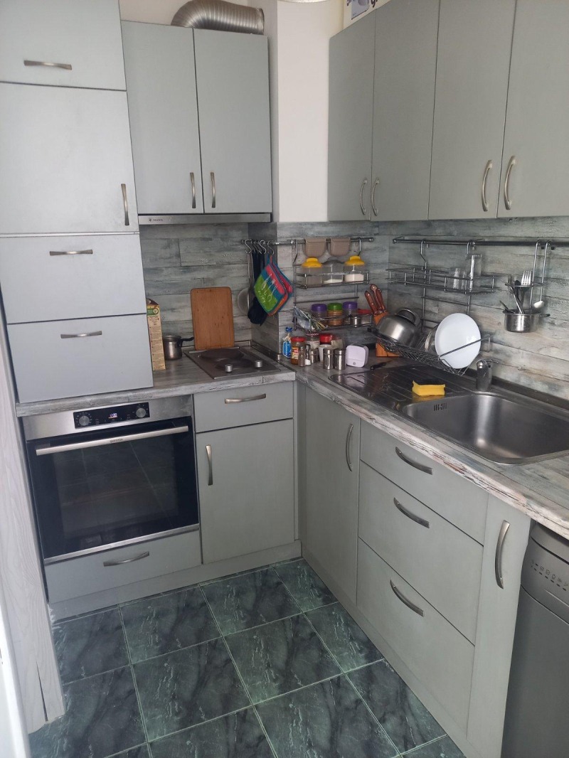 Дава под наем  2-стаен град Пловдив , Кършияка , 65 кв.м | 11528611