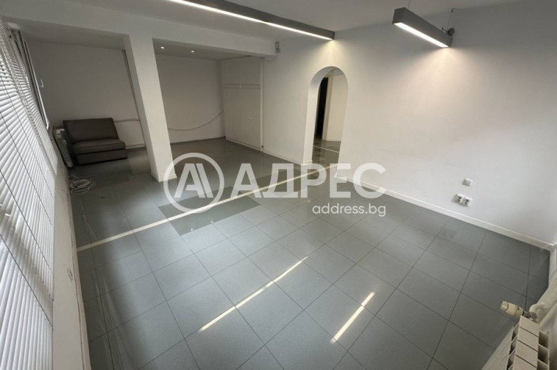 Προς ενοικίαση  Γραφείο Σοφηια , ΤΣενταρ , 135 τ.μ | 60991552 - εικόνα [2]