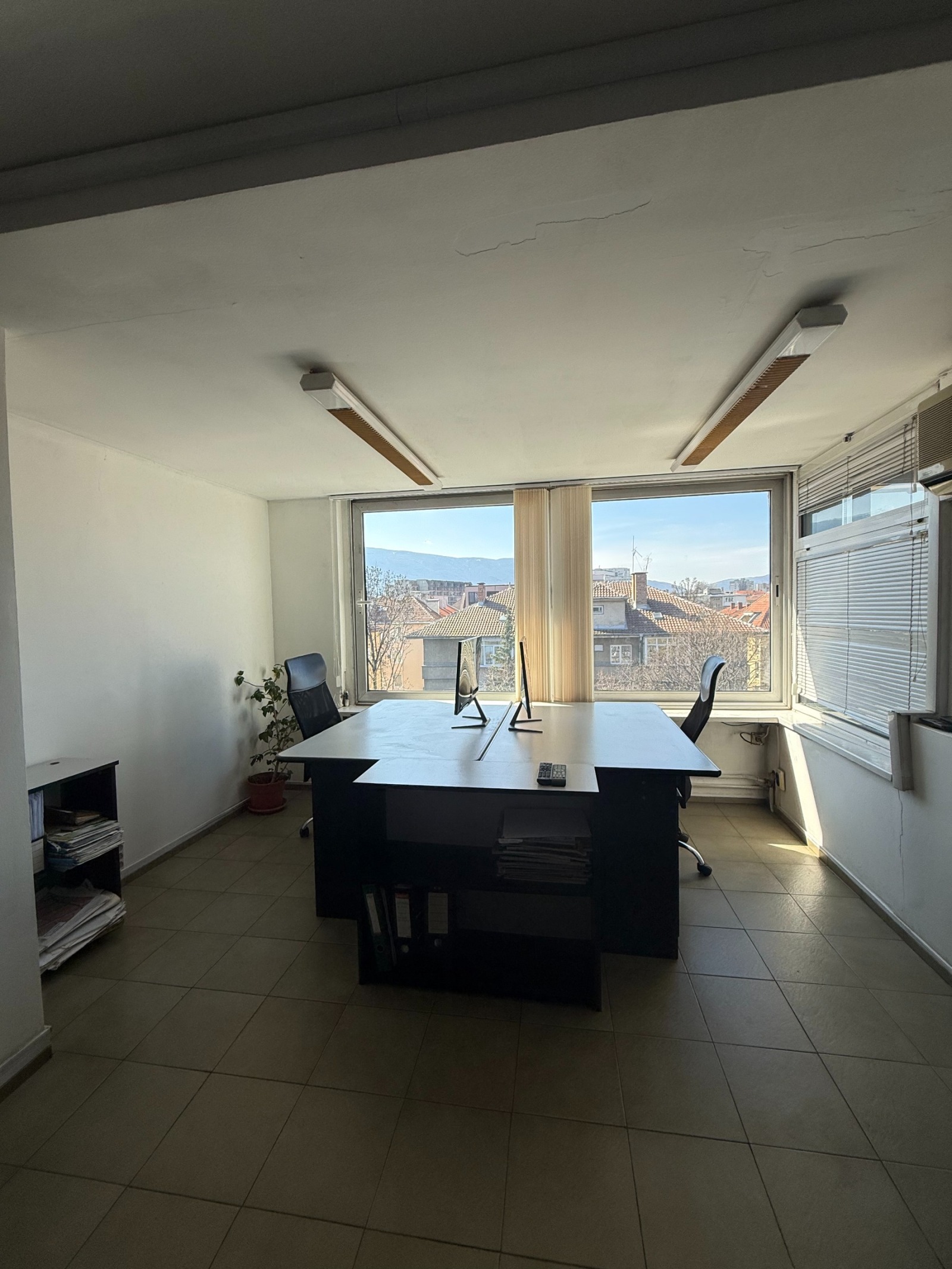 Дава под наем ОФИС, гр. София, Център, снимка 2 - Офиси - 52635687