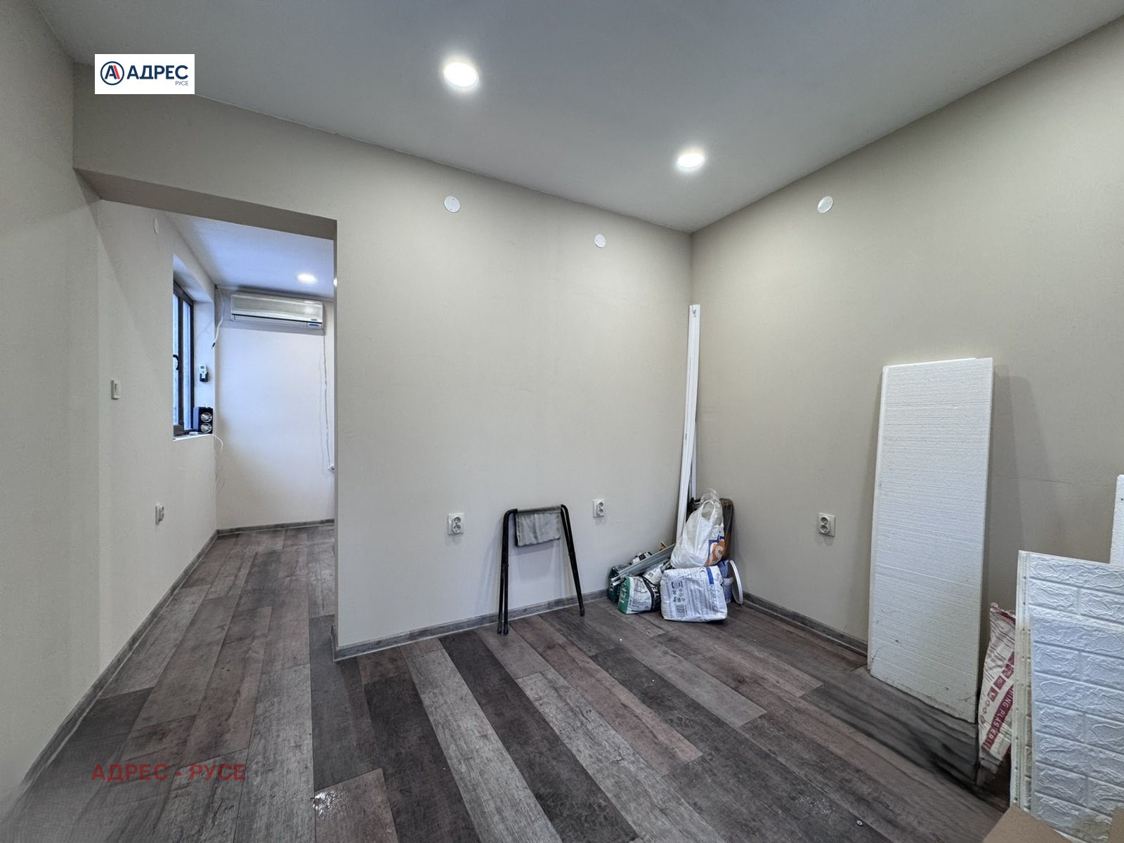 Дава под наем МАГАЗИН, гр. Русе, Здравец, снимка 4 - Магазини - 53609826