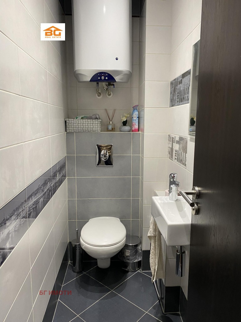 Издаје се  2 спаваће собе Варна , Левски 1 , 100 м2 | 94031378 - слика [9]