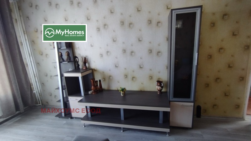 Издаје се  2 спаваће собе Софија , Дарвеница , 86 м2 | 56578621