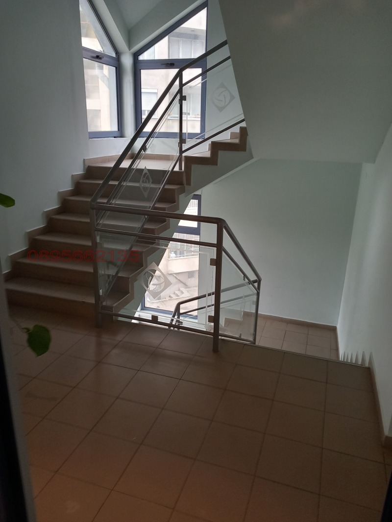 Дава под наем ОФИС, гр. Пловдив, Център, снимка 3 - Офиси - 52784701