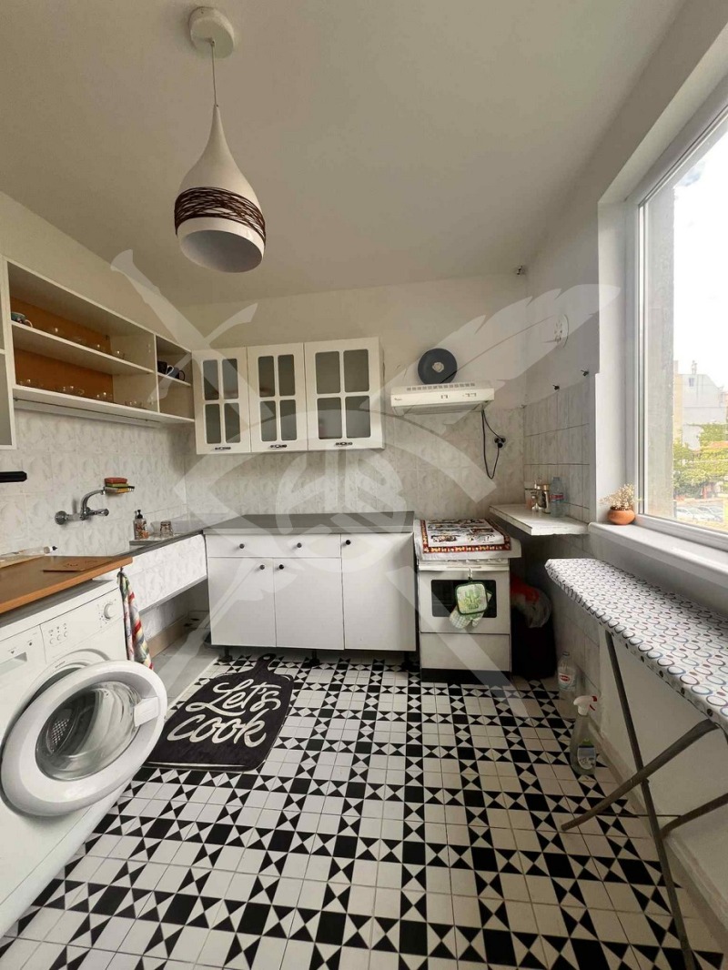 Te huur  1 slaapkamer Varna , Tsentar , 88 m² | 67389300