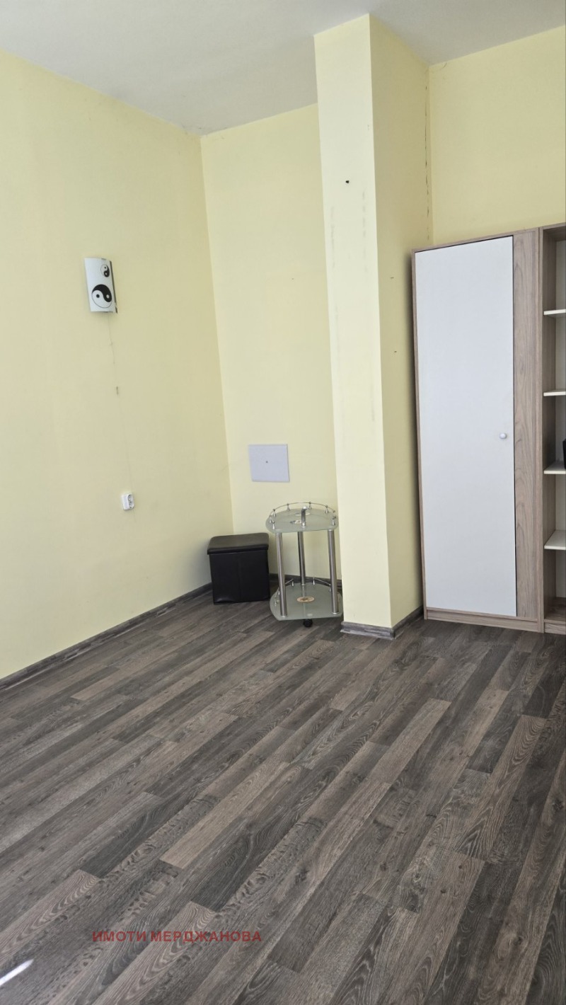 Дава под наем  Магазин град Стара Загора , Железник - изток , 100 кв.м | 99929458 - изображение [3]