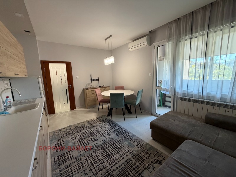 Дава под Наем 3-СТАЕН в град Пловдив, Тракия - 65 кв.м / 500 € » 977.92 лв., БОРОНИ-ВАЙЛЕТ