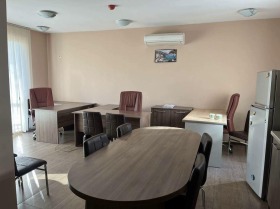 Office Lazur, Burgas 1