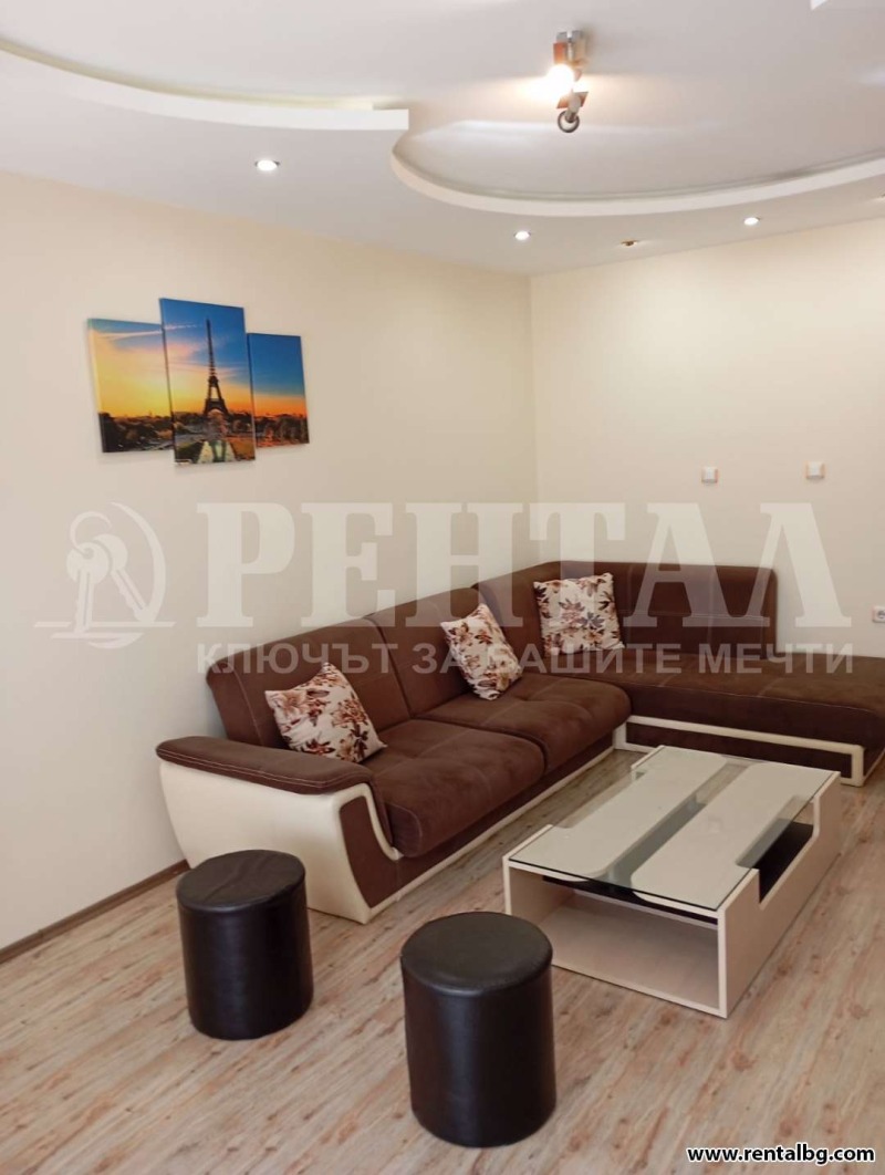 Para alugar  1 quarto Plovdiv , Kiutchuk Parij , 60 m² | 85606719
