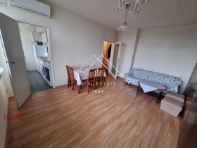 1 chambre Tri tchoutchoura - yug, Stara Zagora 3