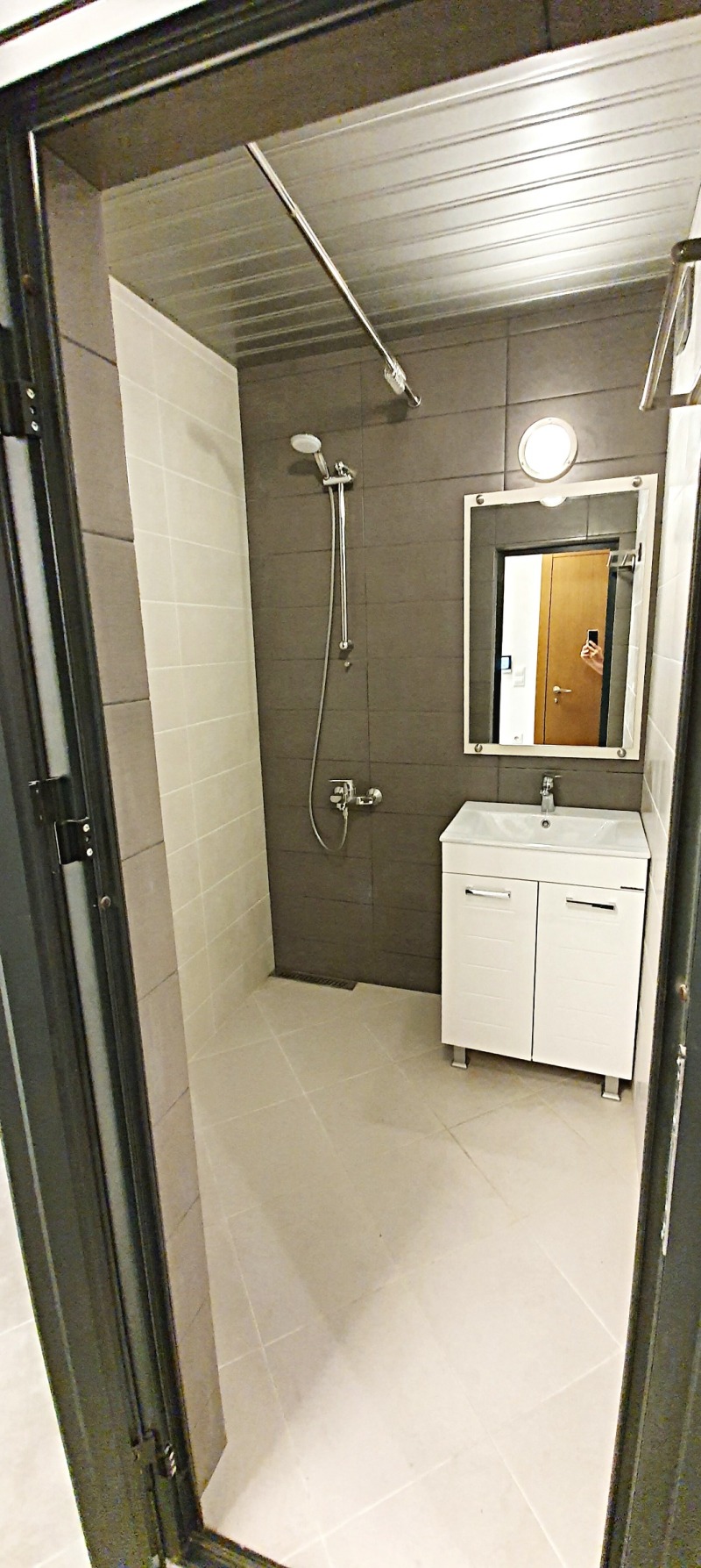 Дава под наем 3-СТАЕН, гр. Варна, ВИНС-Червен площад, снимка 15 - Апартаменти - 53333706