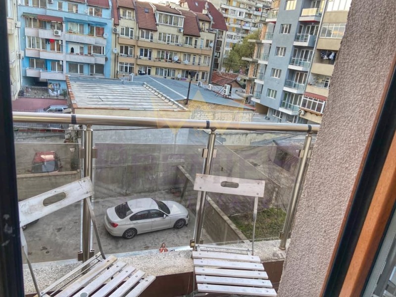 De inchiriat  1 dormitor Varna , Colhozen pazar , 60 mp | 16373569 - imagine [10]