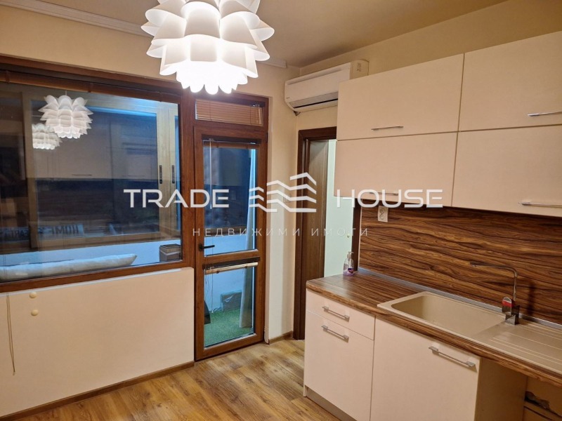 Te huur  3+ slaapkamer Plovdiv , Christo Smirnenski , 170 m² | 58918825 - afbeelding [2]