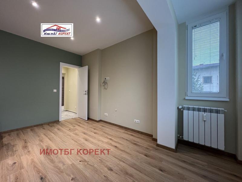 Zu vermieten  3 Schlafzimmer Sofia , Iztok , 160 qm | 22248037 - Bild [6]